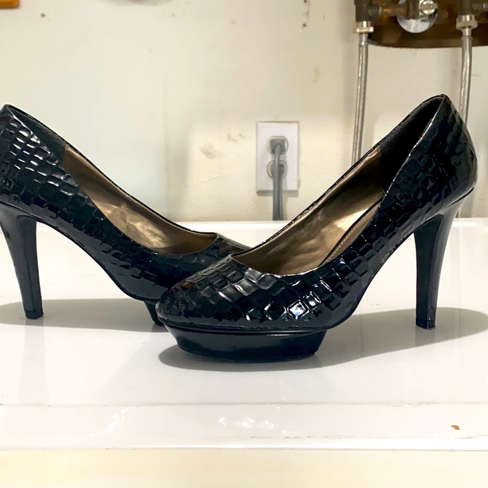 Black heels! VNC brand from Portugal.